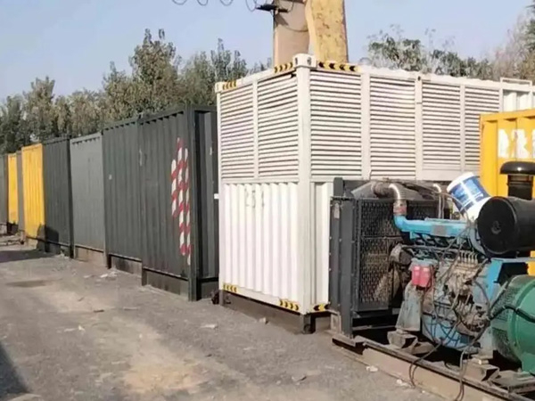 桂平200KW柴油发电机机组每小时油耗是多少？