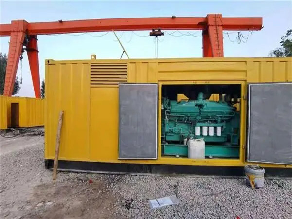 桂平冬季低温环境下，500KW发电机组应该选择什么类型的启动电瓶？